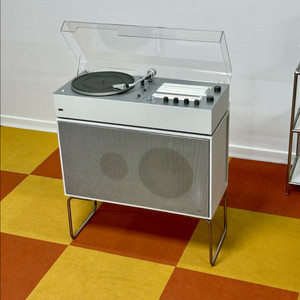 브라운 디터람스 Audio2 + L700 Braun Dieter Rams 빈티지 턴테이블 아뜰리에 이미지
