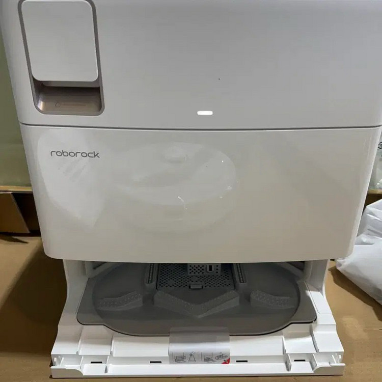 로보락 로봇청소기 Qrevo EdgeC 직배수(미사용) 판매합니다 이미지
