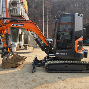 중고미니굴삭기 두산 DX35캐빈 2022년 코끼리집게 틸트장착 고령위치 중고굴삭기매매 이미지