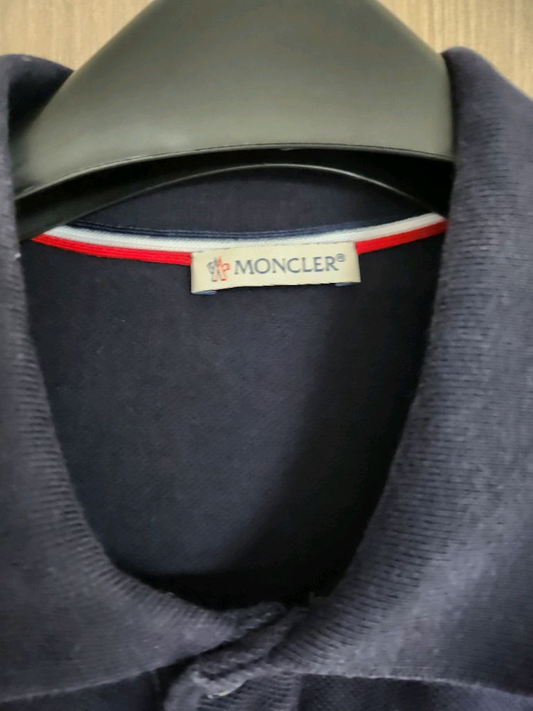 몽클레어 폴로티셔츠 이미지