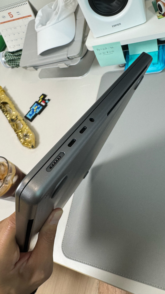 Apple MacBook Pro 14인치 M1 Pro 16GB 512gb 실버 풀박스 이미지