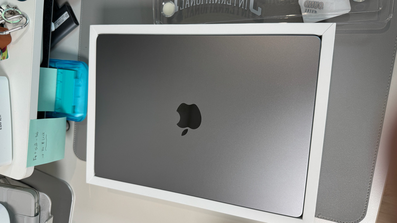 Apple MacBook Pro 14인치 M1 Pro 16GB 512gb 실버 풀박스 이미지