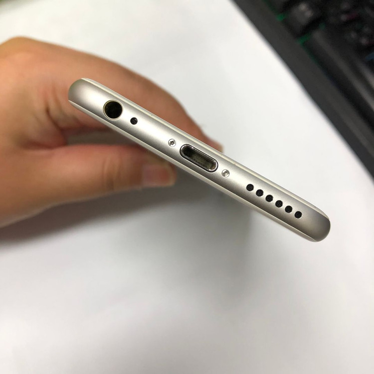 아이폰6S 128GB 실버 특S급 중고폰 배터리100% 기능정상 카메라정상 212849 이미지