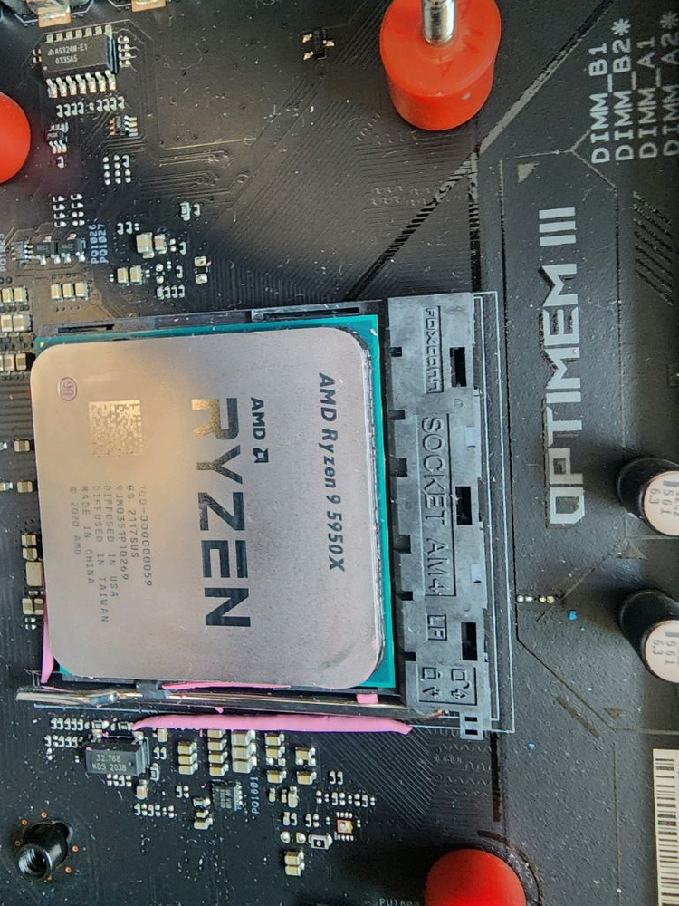 amd 5950x cpu, asus rog strix x570 dark hero 메인보드 이미지