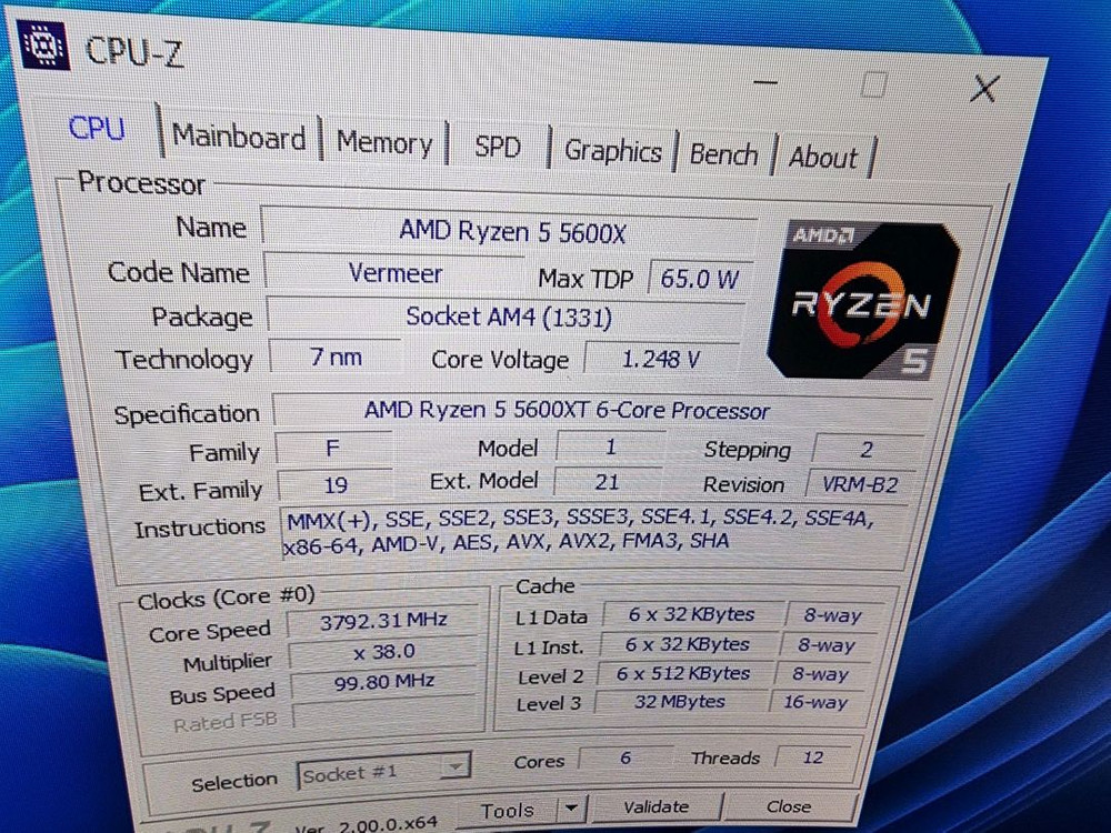 amd 5950x cpu, asus rog strix x570 dark hero 메인보드 이미지