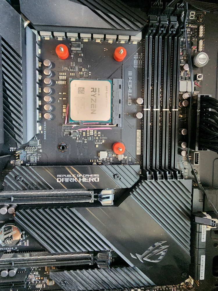 amd 5950x cpu, asus rog strix x570 dark hero 메인보드 이미지