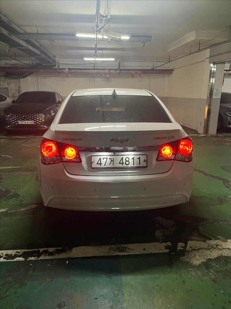 쉐보레 크루즈 4도어 1.8 ltz 14년식 이미지