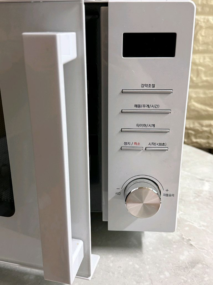 쿠쿠 무회전 전자레인지(새상품급) 이미지