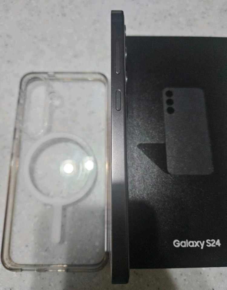 갤럭시 S24 블랙 256GB 정상해지 풀박스 이미지