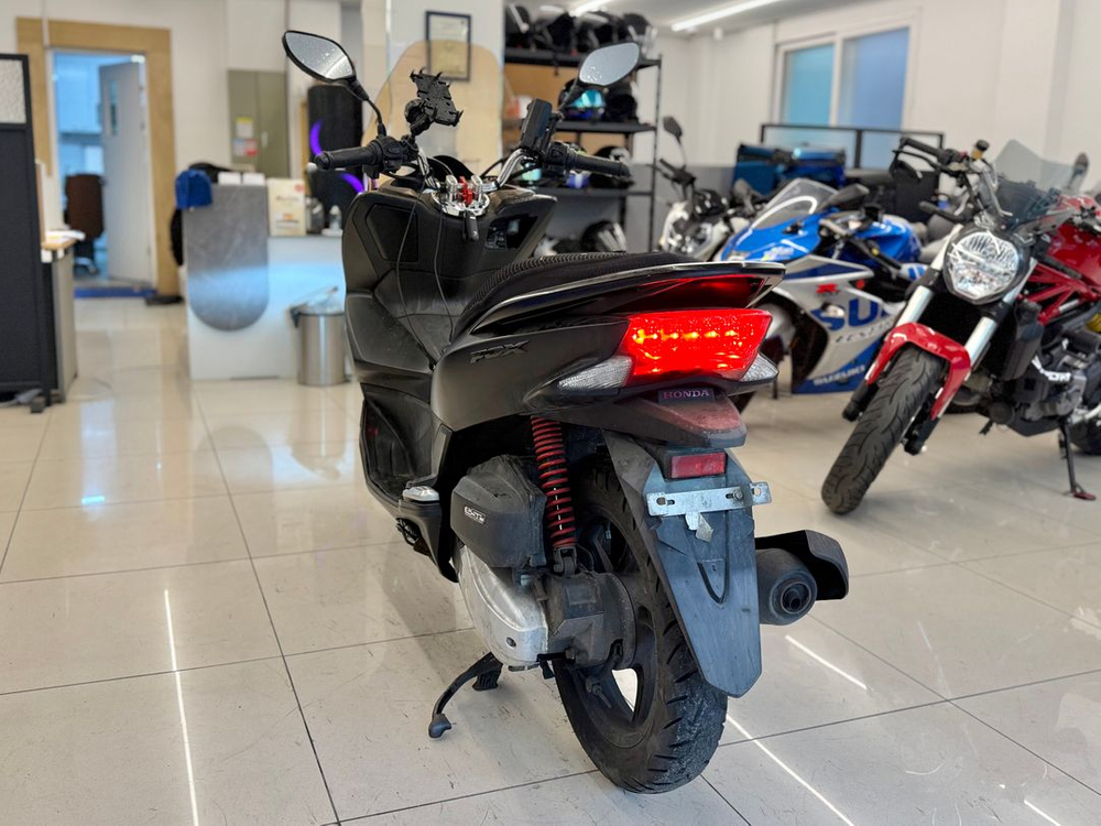 묻따100 / 18년식 PCX125 / 65,XXXkm / 차량 판매합니다 이미지