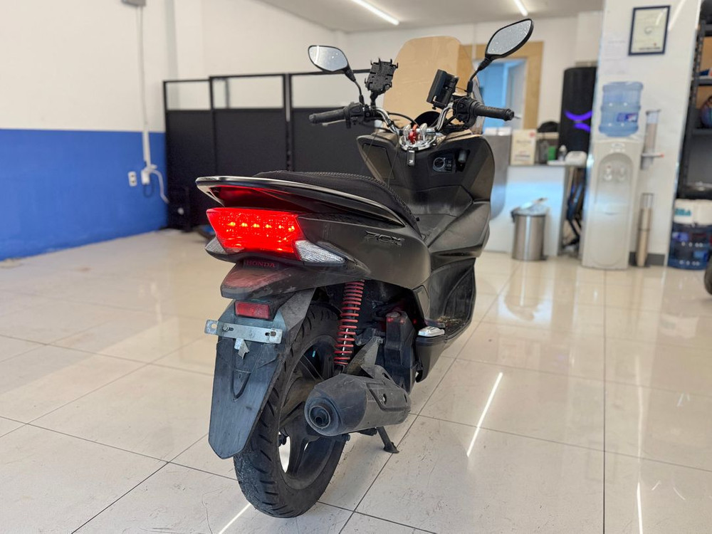 묻따100 / 18년식 PCX125 / 65,XXXkm / 차량 판매합니다 이미지