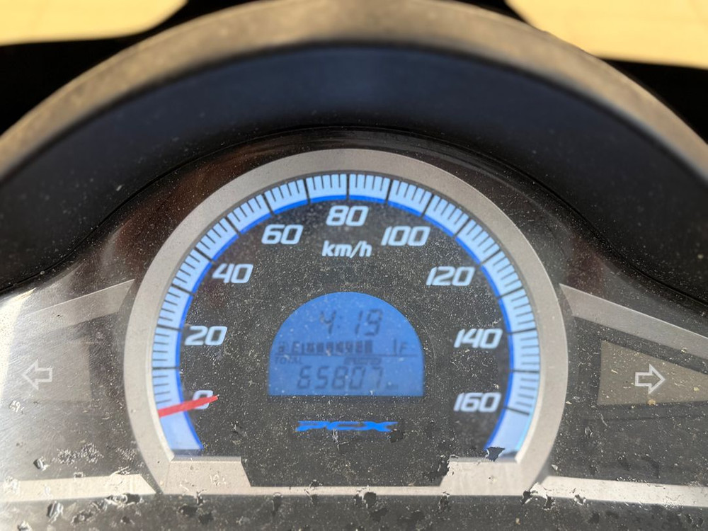 묻따100 / 18년식 PCX125 / 65,XXXkm / 차량 판매합니다 이미지