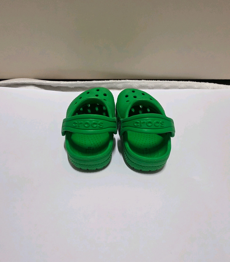크록스키즈 C4 유아샌들 이미지