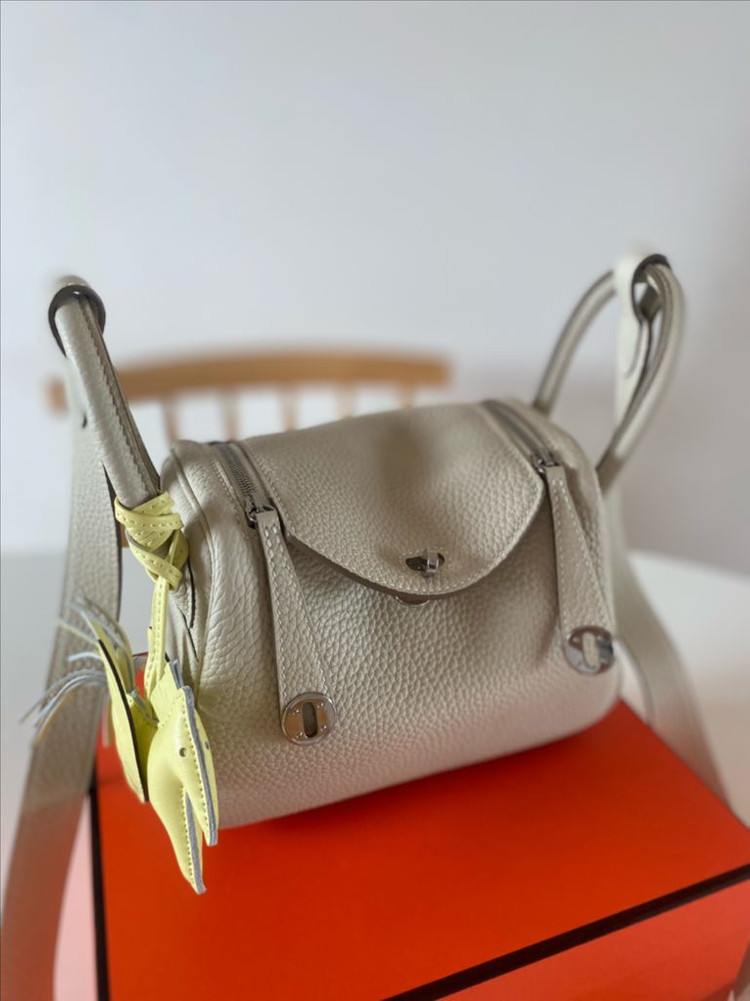 미니린디 끄레은장 (말참 포함) 이미지
