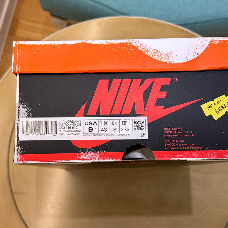 나이키 조던1 레트로 하이 OG 시카고 275 사이즈 팝니다. Nike 스니커즈 운동화 신발 이미지