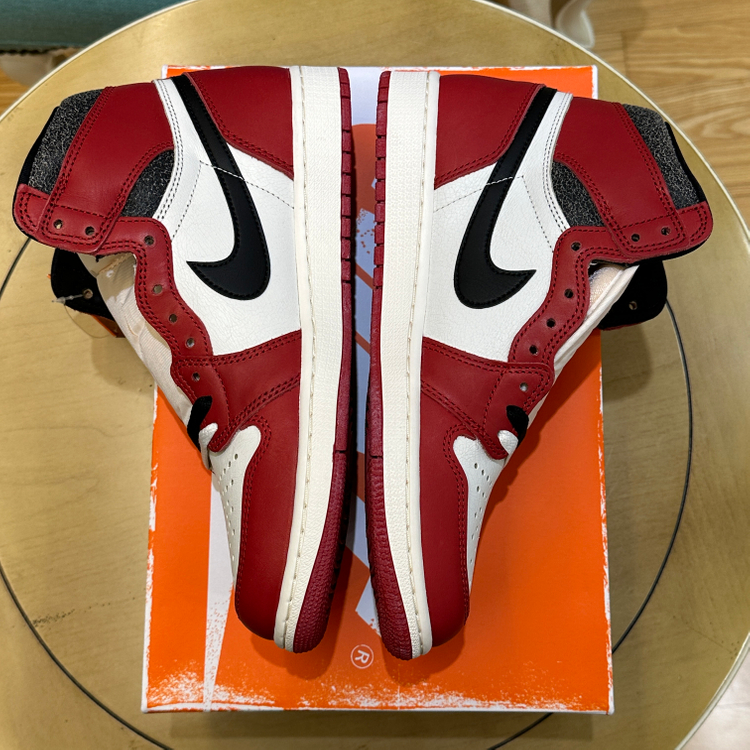 나이키 조던1 레트로 하이 OG 시카고 275 사이즈 팝니다. Nike 스니커즈 운동화 신발 이미지