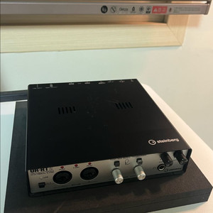 UR-RT2 오디오 인터페이스 이미지