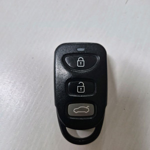 07년식 아반떼HD 중고 리모컨 팝니다. 이미지