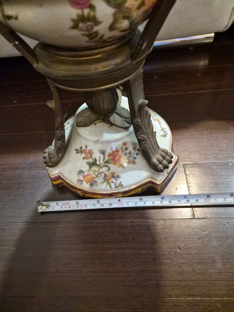 Wong Lee 빈티지 1895 스타일 도자기 장식 화병 이미지