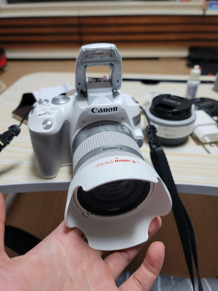 캐논 카메라 200D ii 화이트 + 40mm 팬케익 이미지