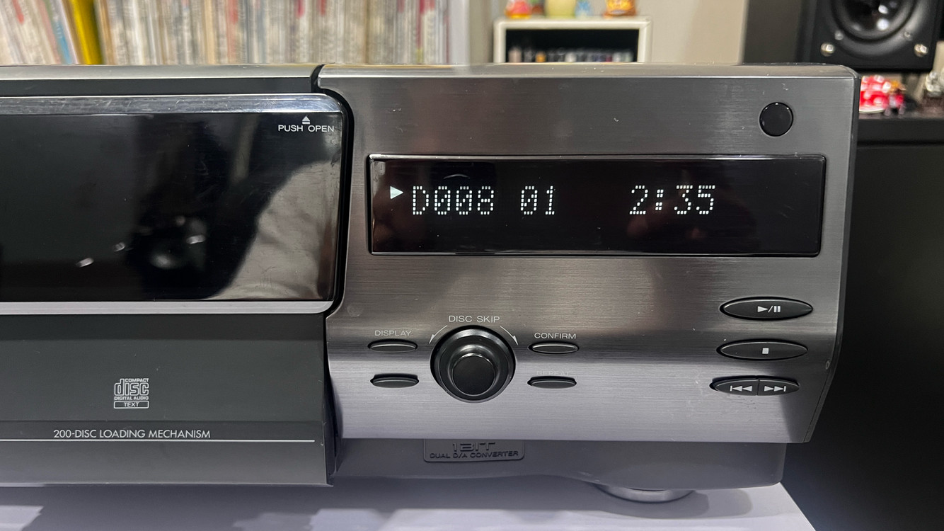 Kenwood CD 200장 쥬크박스 이미지