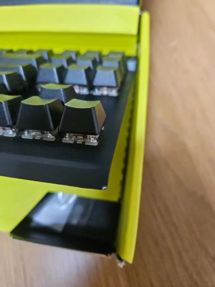 커세어 k70 RGB TKL 게이밍 키보드 적축 풀윤활 이미지