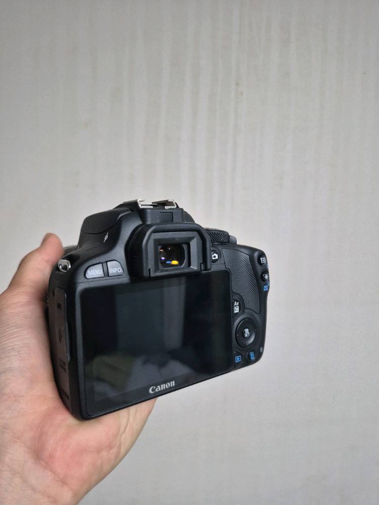 캐논 eos 100d dslr 카메라 이미지
