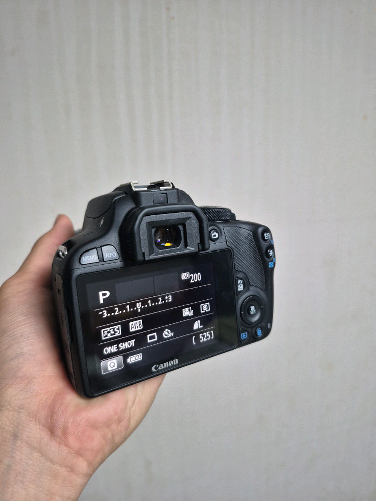 캐논 eos 100d dslr 카메라 이미지