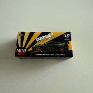 MINI GT 닛산 GTR 리버티워크 블랙 쿠퍼휠 핫휠 미니지티 5 이미지