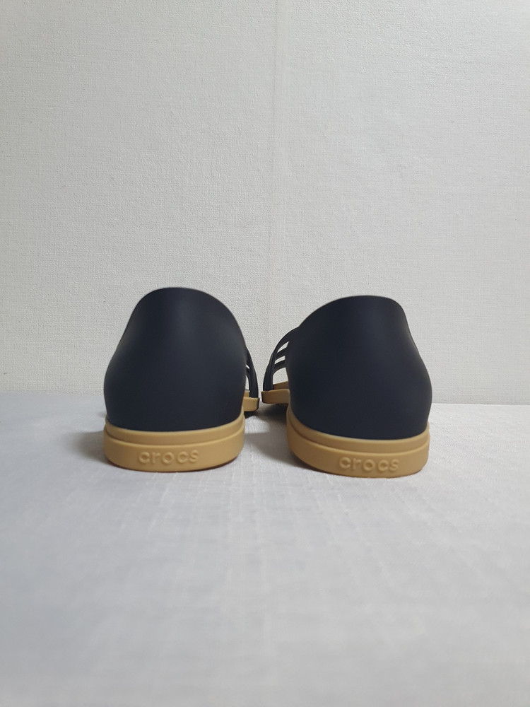 크록스 툴룸 오픈 플랫 샌들 블랙 탄 230mm 이미지
