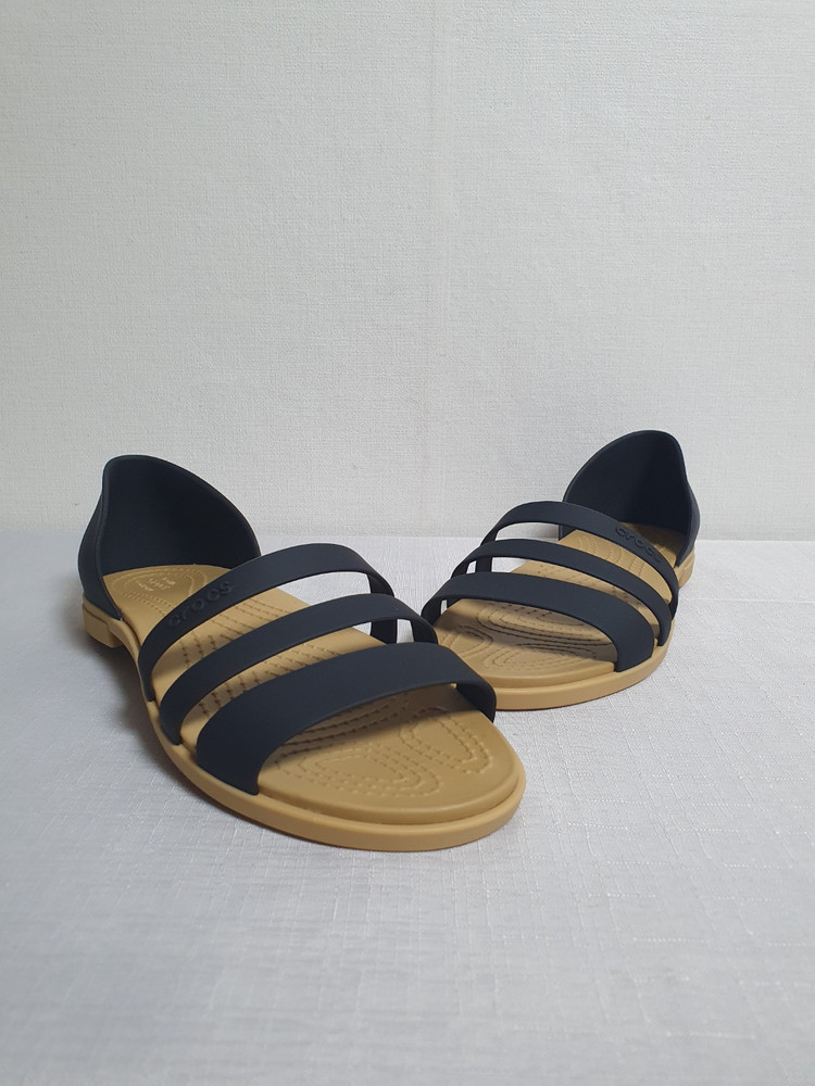 크록스 툴룸 오픈 플랫 샌들 블랙 탄 230mm 이미지
