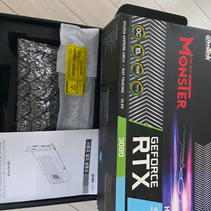 이엠텍 RTX3080 블랙몬스터 OC 이미지