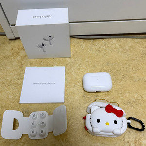 (중고) 에어팟 프로 2세대 (충전기, USB-C 케이블 미포함) 이미지