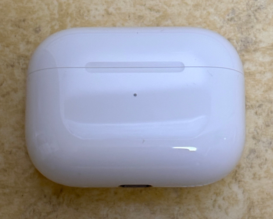 (중고) 에어팟 프로 2세대 (충전기, USB-C 케이블 미포함) 이미지
