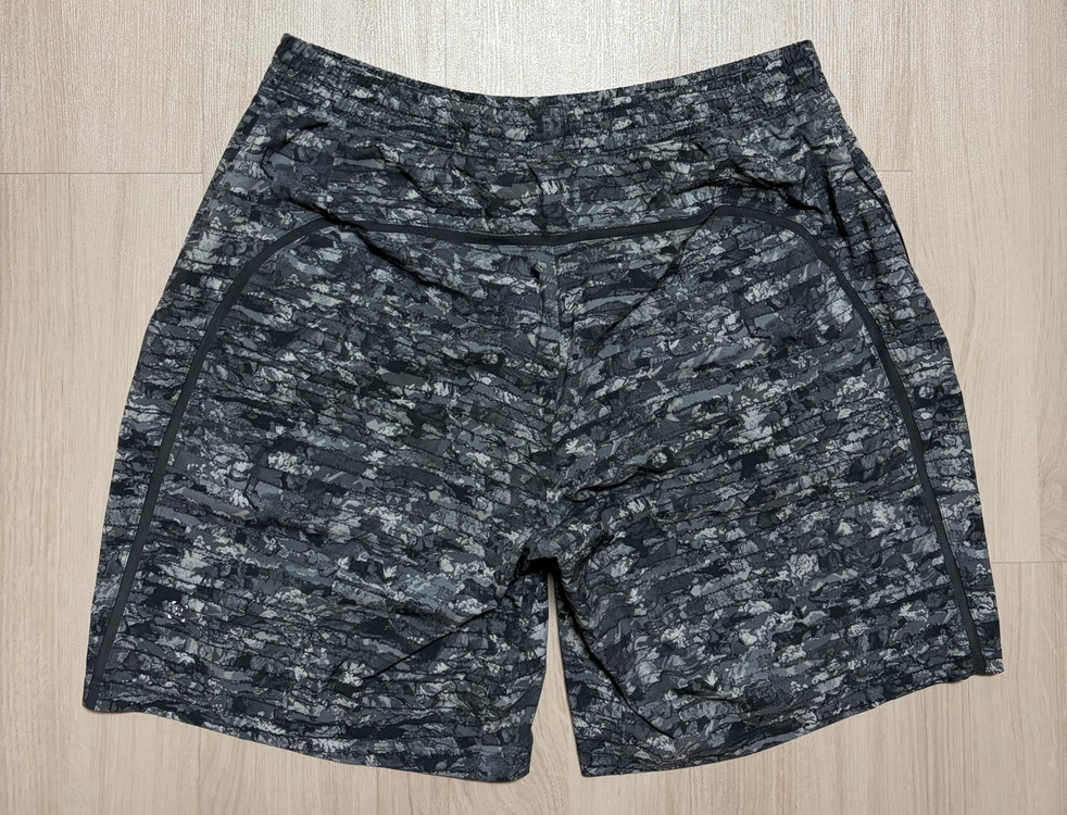 1회착용)Lululemon.남성반바지.남성운동복.헬스.러닝.기능성바지.룰루레몬.반바지.XL.XXL.크로스핏 이미지