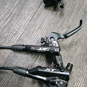 XT 브레이크 MTB 이미지