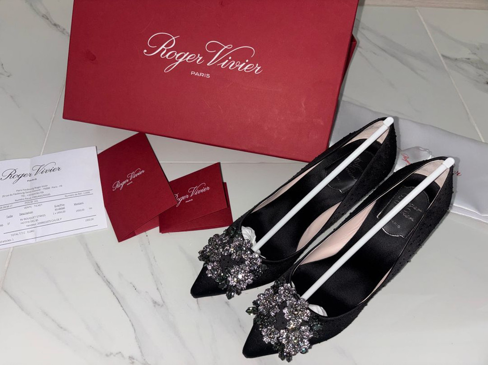 로저비비에 Roger vivier 펌프스 구두 이미지
