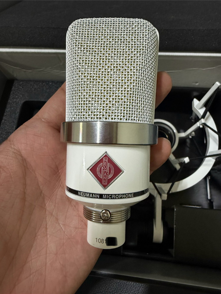 민트급)노이만 TLM102 White Edition studio set 팝니다 이미지