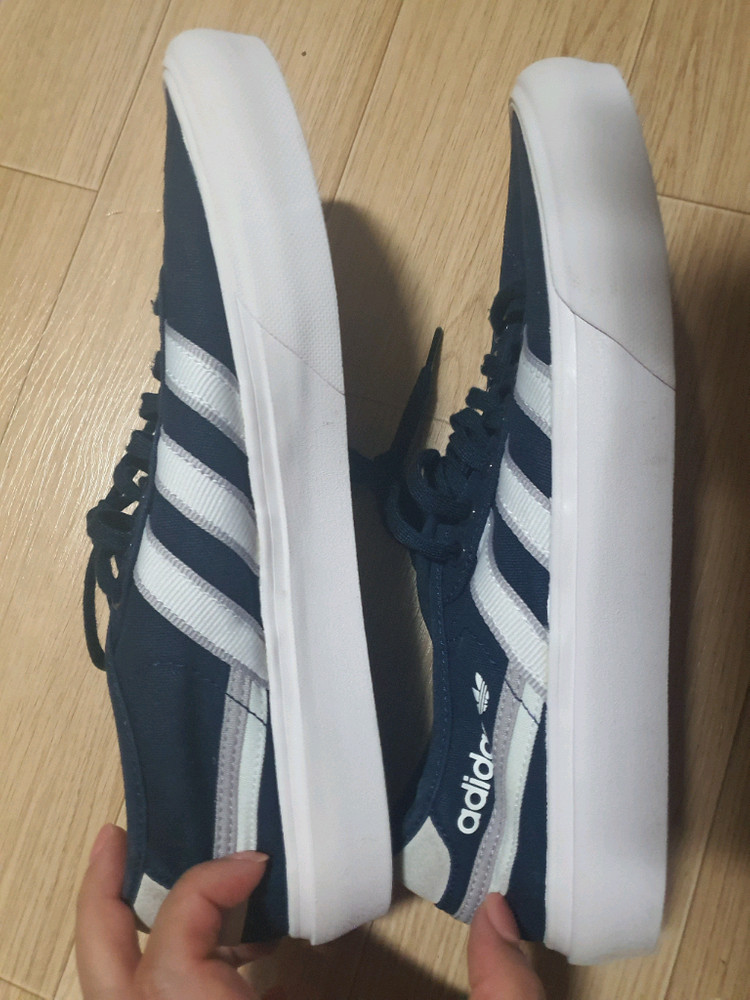 255mm 아디다스 남성 캔버스 운동화 남성 신발 이미지