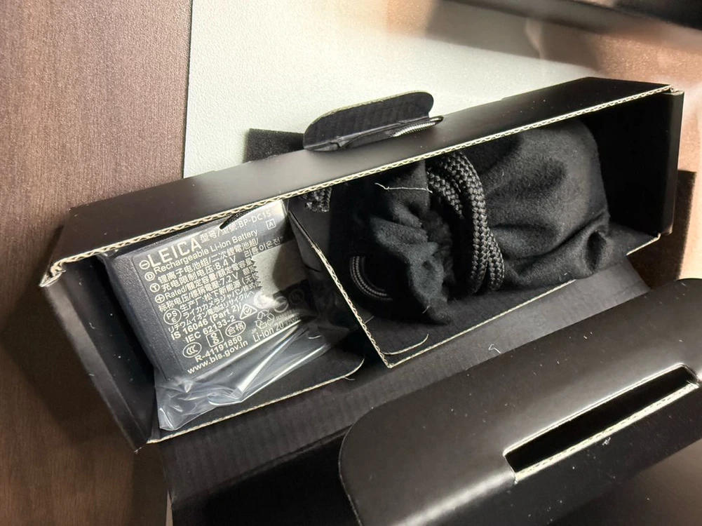 라이카 leica D lux8 신품급 판매합니다 (26년3월30일 정식구매) 구성품만 66만원어치 이미지