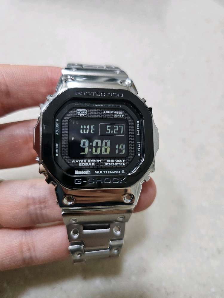 카시오 지샥 GMW-B5000BT-1JF 풀메탈 시계 판매합니다. 이미지