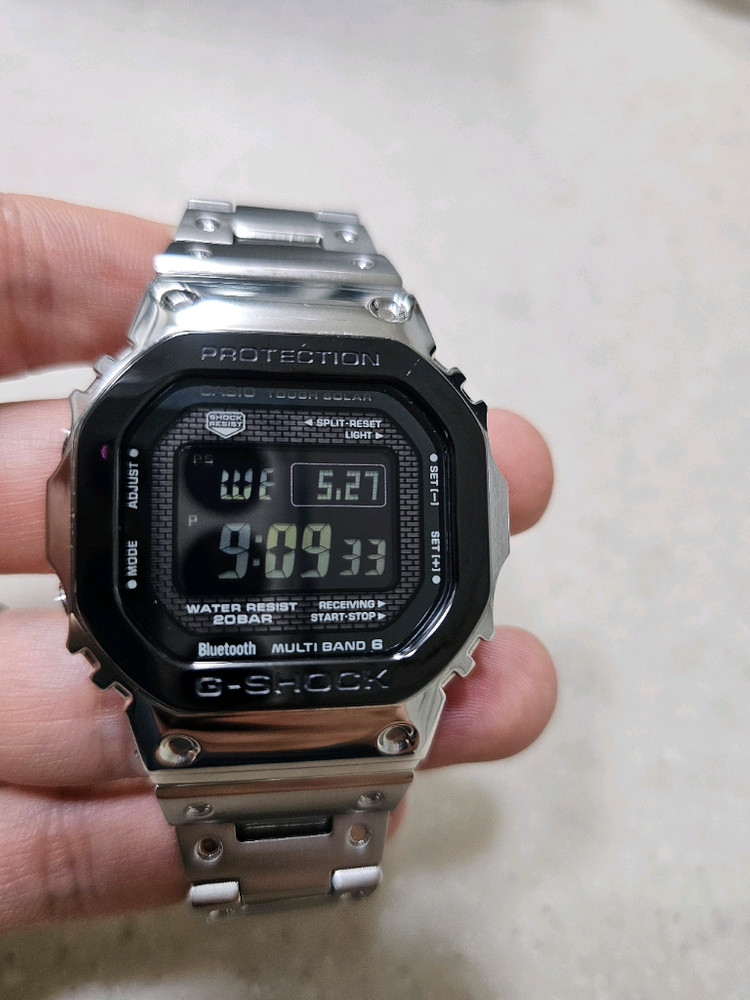 카시오 지샥 GMW-B5000BT-1JF 풀메탈 시계 판매합니다. 이미지