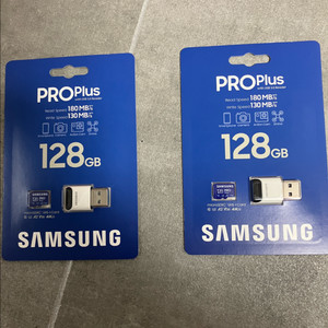 삼성 micro sd pro 128gb + usb리더기 미개봉 팝니다 이미지