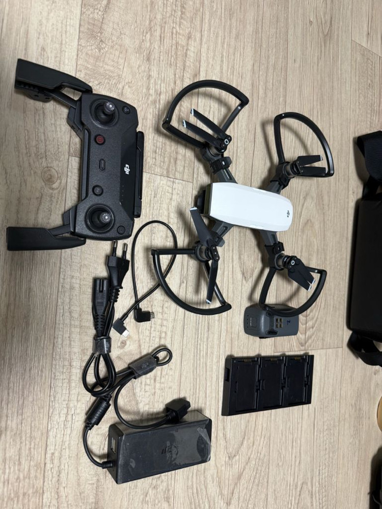 DJI 스파크 드론 화이트 풀세트 이미지