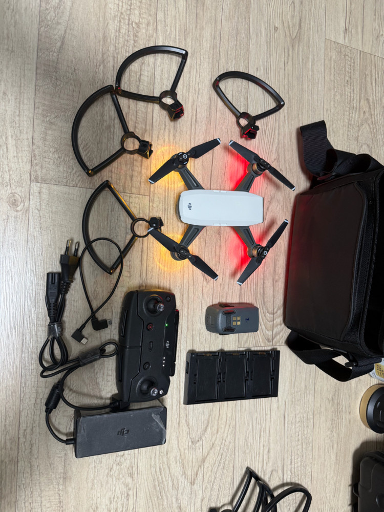 DJI 스파크 드론 화이트 풀세트 이미지
