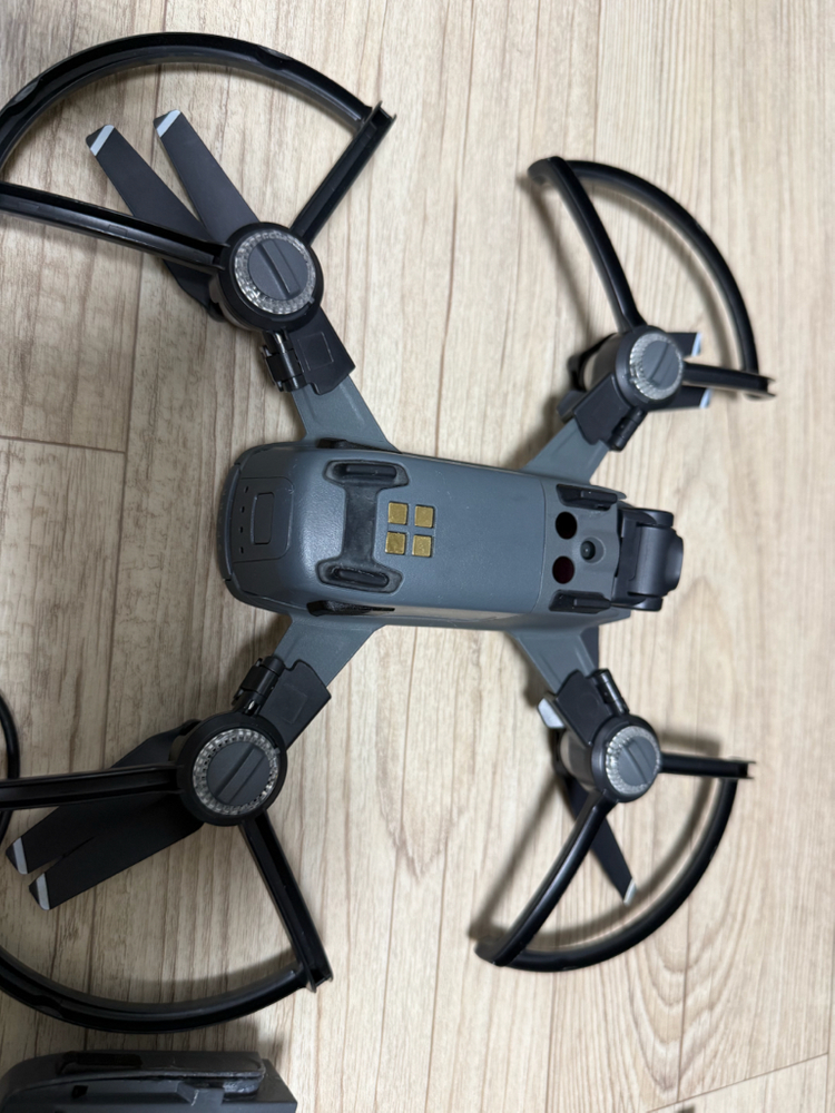 DJI 스파크 드론 화이트 풀세트 이미지