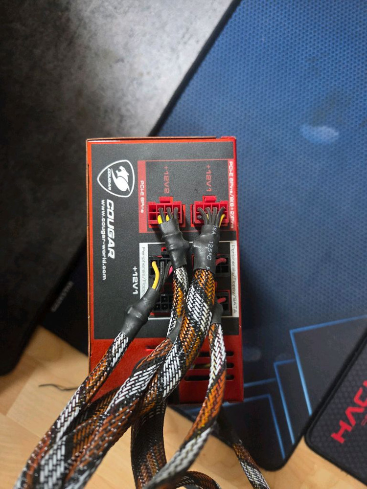 쿠거 COUGAR 550W 모듈 브론즈인증 파워서플라이 이미지