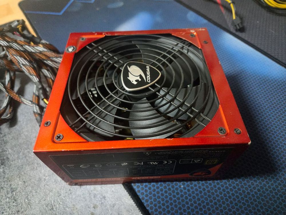 쿠거 COUGAR 550W 모듈 브론즈인증 파워서플라이 이미지