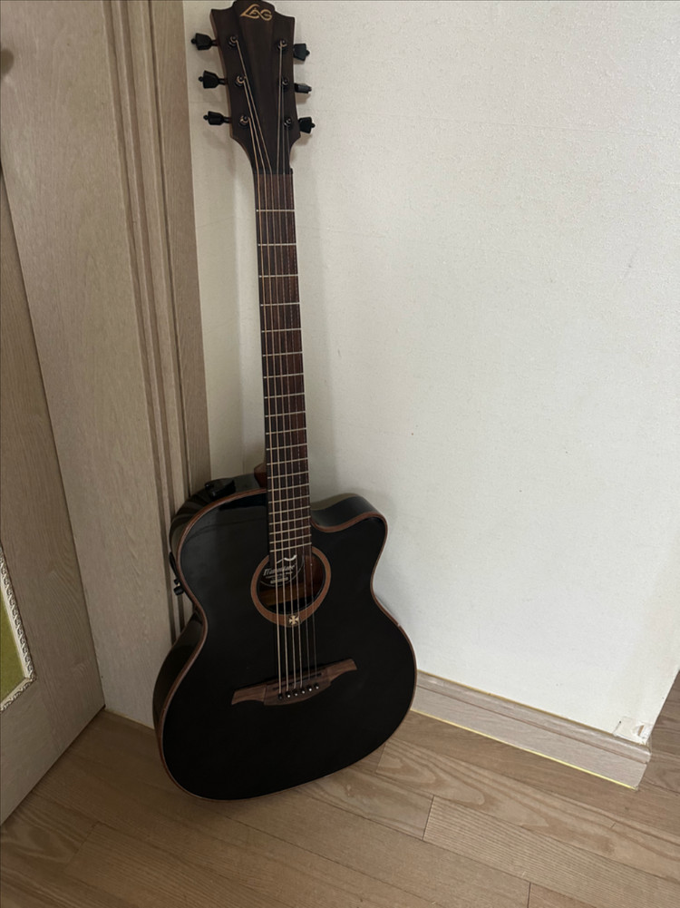라그 LAG Tramontane T100ASCE-BLK 통기타 이미지