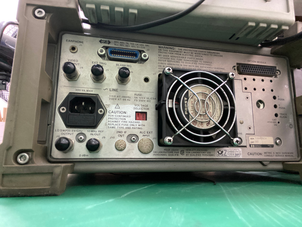 HP8561B 스펙트럼아날라이저 스펙트럼분석기 :50만원 이미지